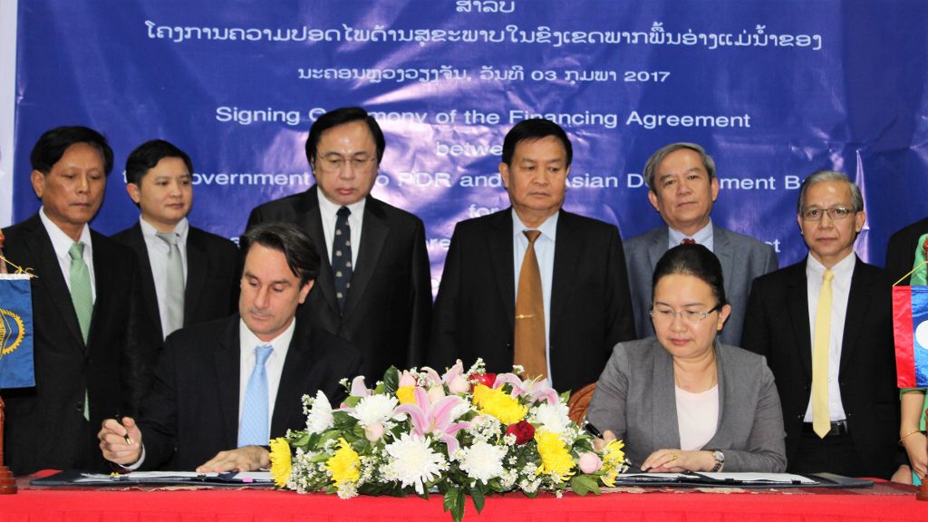 ADB Lao PDR Resident Mission OIC Steven Schipani and Vice Minister of Finance Thipphakone Chanthavongsa signed the loan and grant agreement in a ceremony in Vientiane.