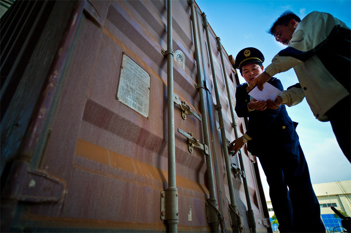 http://www.adb.org/news/photo-essays/viet-nams-east-west-corridor-road-no-9