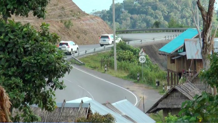 Video screenshot. http://www.adb.org/results/tourist-influx-helps-rural-lao-pdr-thrive