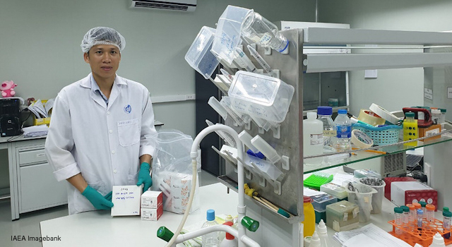 COVID-19 equipment donated by the International Atomic Energy Agency (IAEA) to to Viet Nam. Photo: IAEA Imagebank (CC BY 2.0) https://www.greatermekong.org/